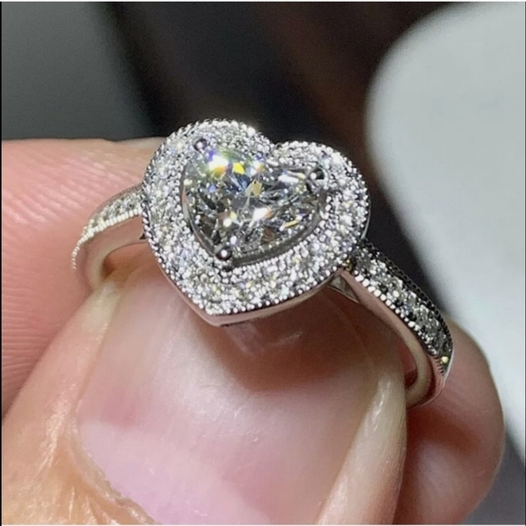 New Eternal Heart Ring - Picture 8 of 9